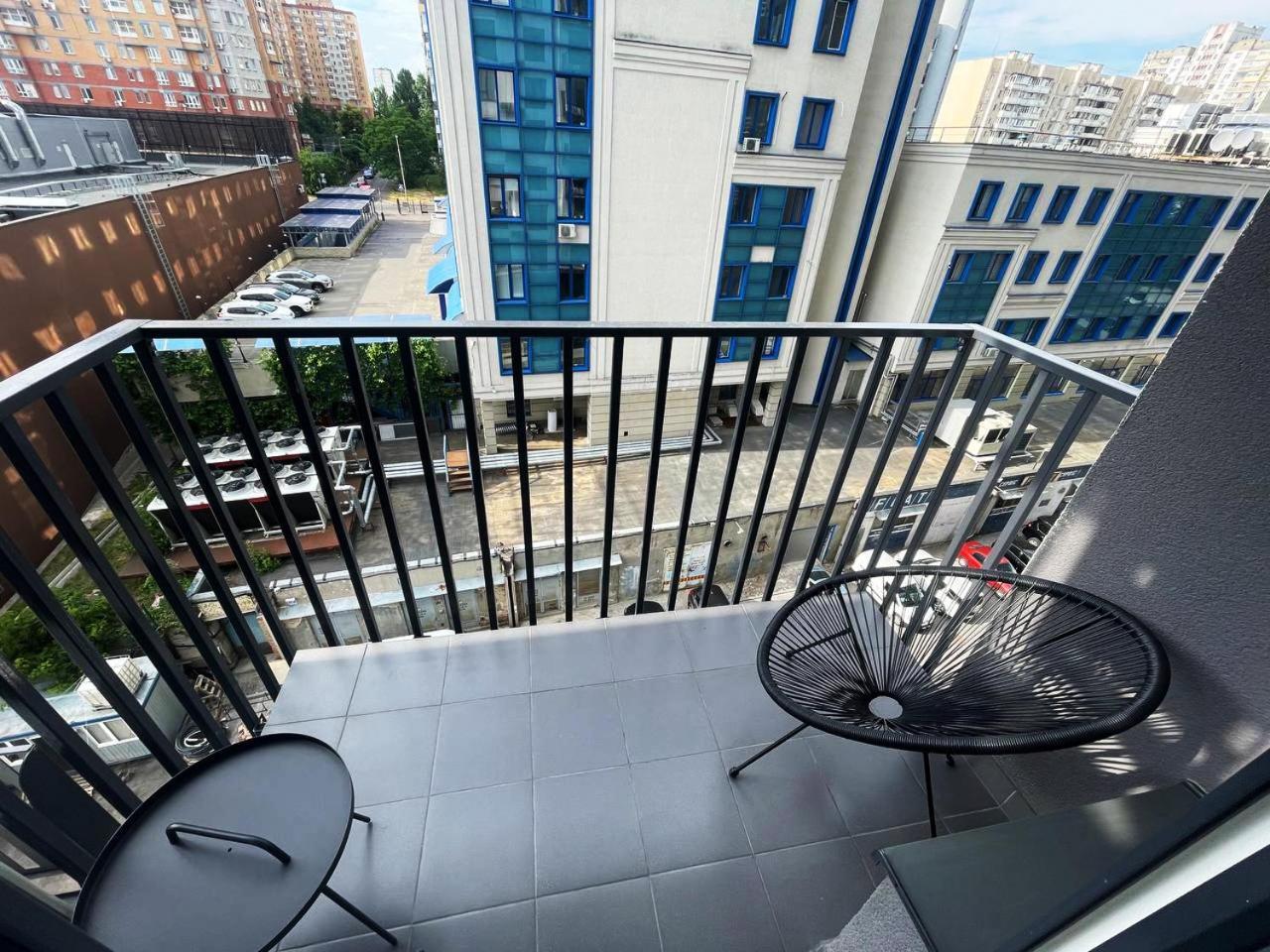 Апартаменты Cube House Киев Экстерьер фото